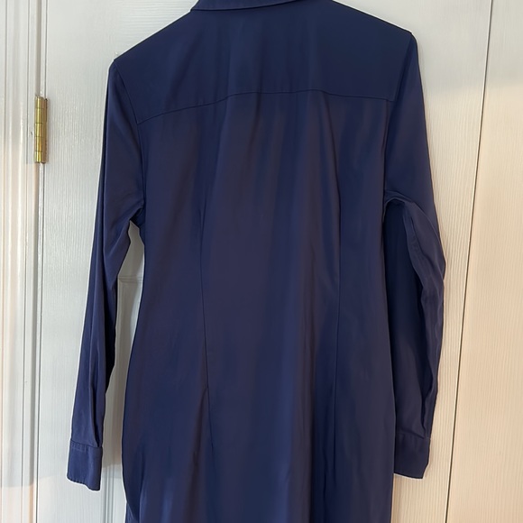 Navy Untuckit dress - Picture 7 of 11